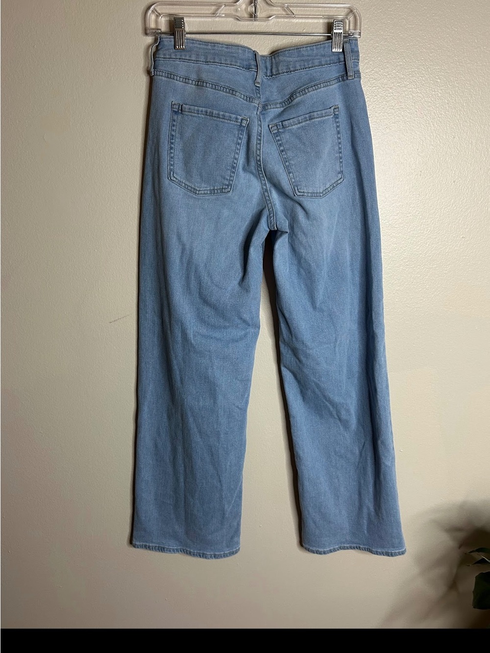 Old Navy Jeans Womens 4 High Rise Wide Leg Light Wash Modest Neutral Capsule - Picture 2 of 7